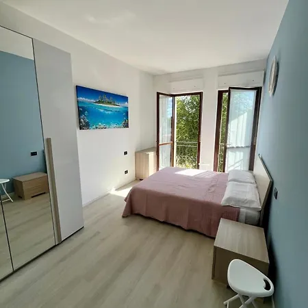 Apartment Blu Marine Trilocale Brescia